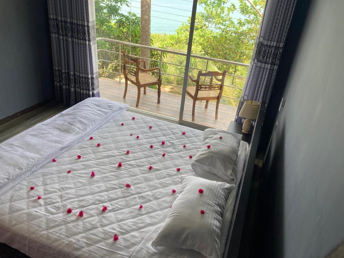 Jungle Beach Restaurant And Hotel-Jbr Гале Екстериор снимка